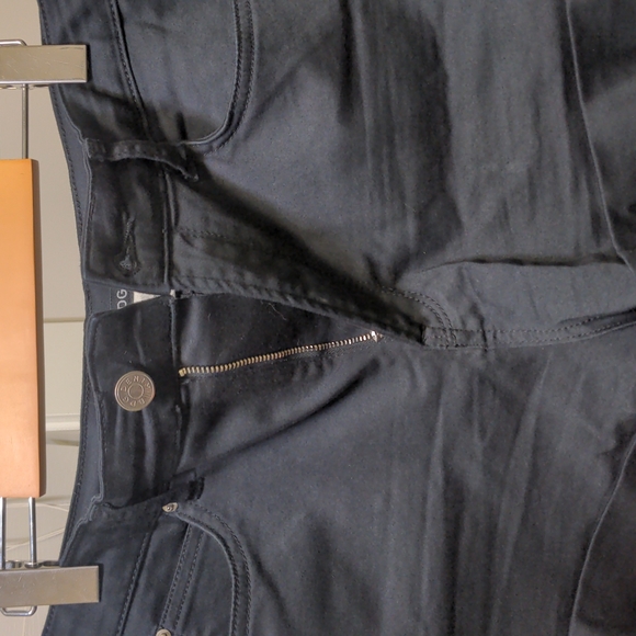 BDG - Urban Outfitters High Waisted Black Short - Size 31 - Picture 5 of 10